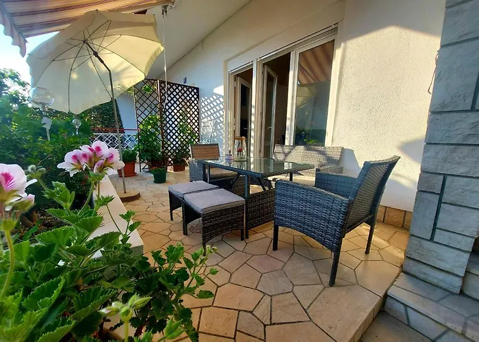 Adriatic Riviera Apartment *